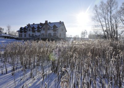Zima ze śniegiem na Mazurach
